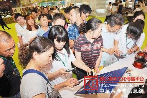 茶博会引万千茶客茶商频推惠民举措